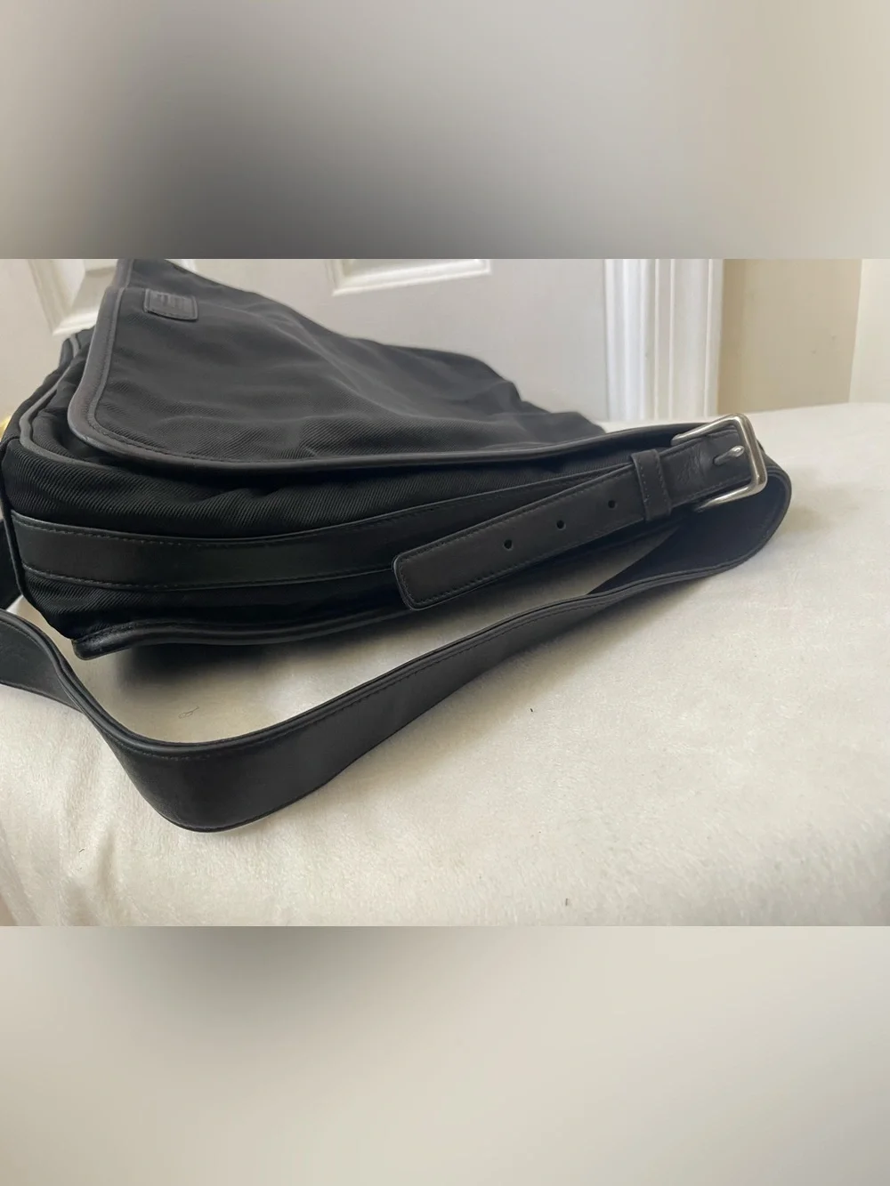 Coach classic messenger